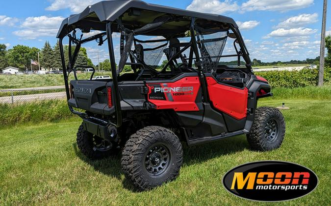 2023 Honda Pioneer 1000-5 Deluxe DELUXE RED