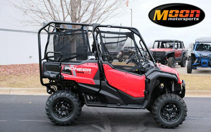 2023 Honda Pioneer 1000-5 Deluxe DELUXE RED