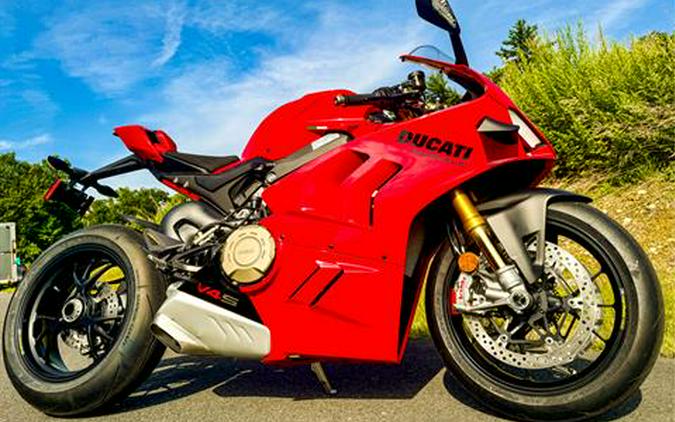 2024 Ducati Panigale V4 S