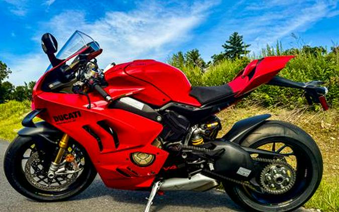 2024 Ducati Panigale V4 S