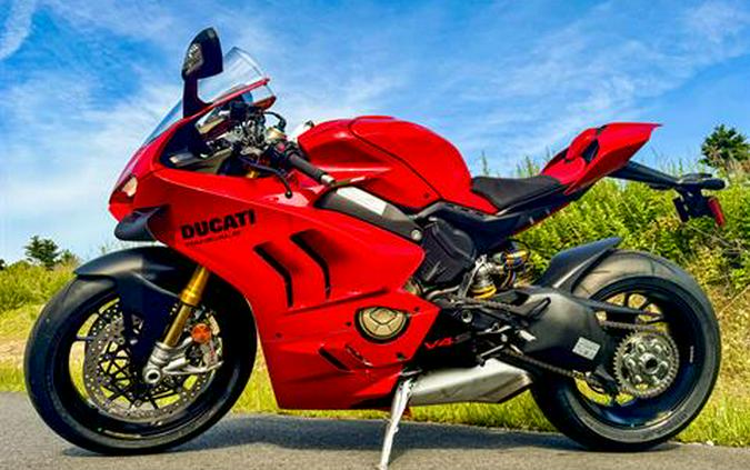 2024 Ducati Panigale V4 S