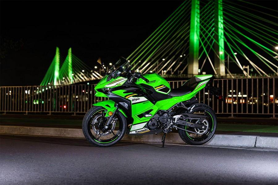 2025 Kawasaki Ninja® 500 KRT Edition SE ABS
