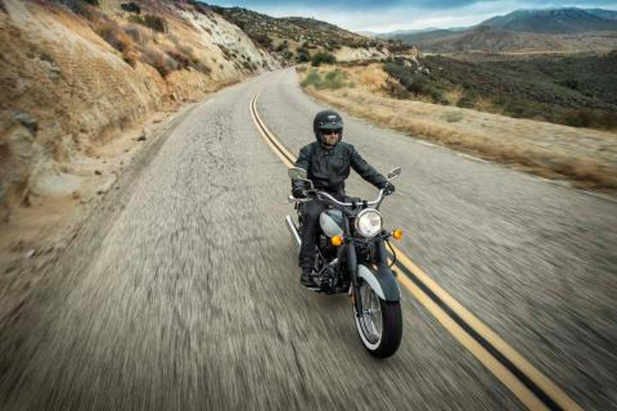 2015 Kawasaki Vulcan® 900 Classic