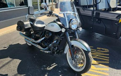 2015 Kawasaki Vulcan® 900 Classic