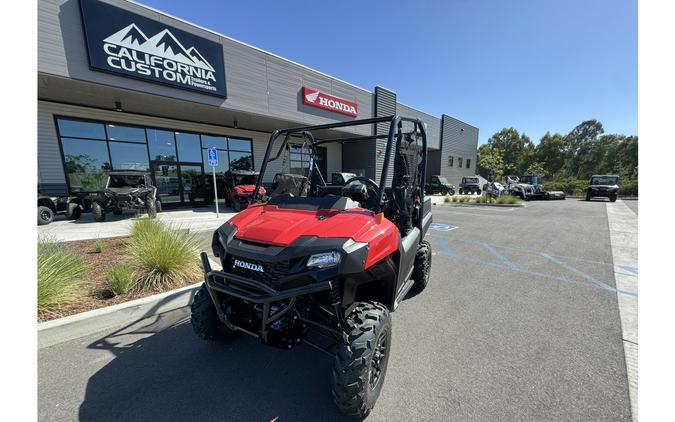2026 Pioneer 700 Deluxe - Honda