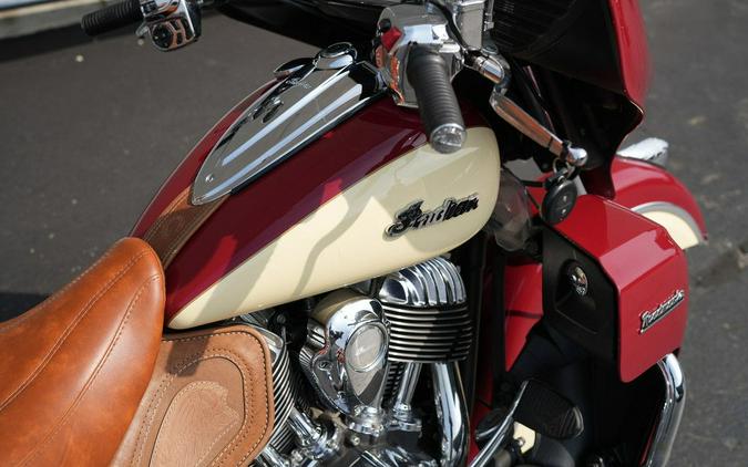 2016 Indian Motorcycle Roadmaster Indian Motorcycle Red and Ivory Cream