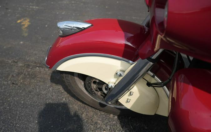 2016 Indian Motorcycle Roadmaster Indian Motorcycle Red and Ivory Cream