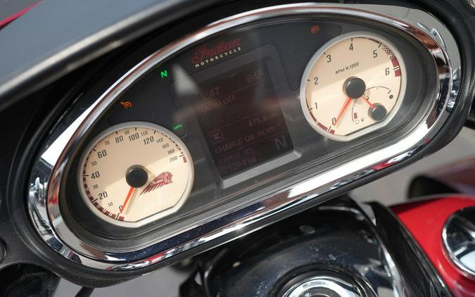 2016 Indian Motorcycle Roadmaster Indian Motorcycle Red and Ivory Cream
