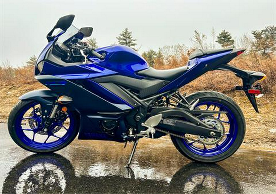 2023 Yamaha YZF-R3 ABS