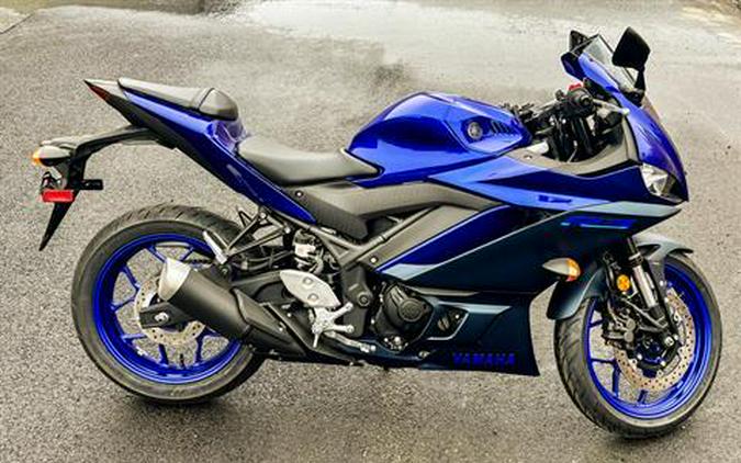 2023 Yamaha YZF-R3 ABS