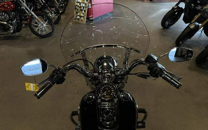 2012 Harley-Davidson® FLD - Dyna® Switchback™