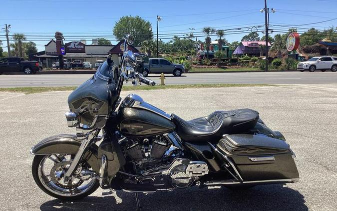 2016 Harley-Davidson® FLHXS - Street Glide® Special