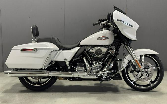FLHX 2024 Street Glide®