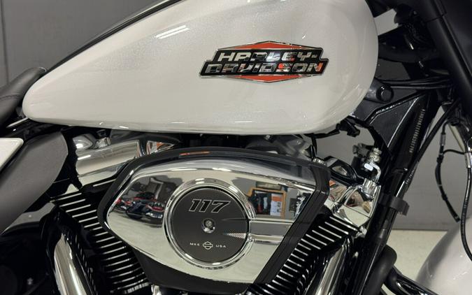 FLHX 2024 Street Glide®