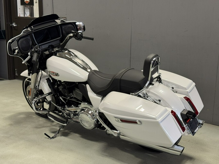 FLHX 2024 Street Glide®