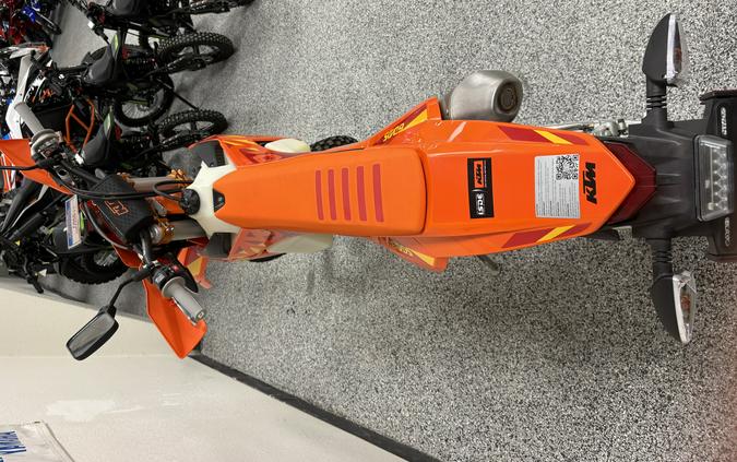 2025 KTM 500 EXC-F SIX DAYS