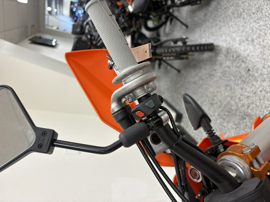 2025 KTM 500 EXC-F SIX DAYS