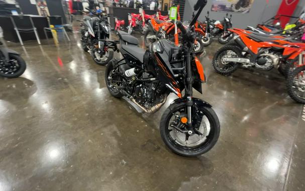 2026 KTM 250 DUKE