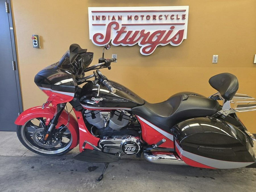 2016 Victory Motorcycles Magnum Suede Pearl White With Black & Silver