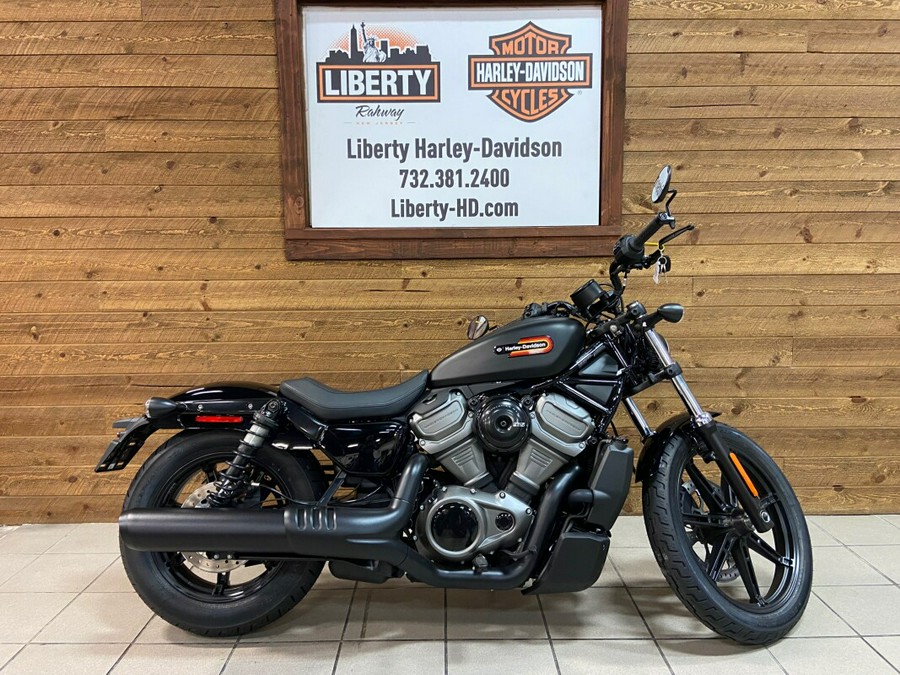 2023 Harley-Davidson® Nightster™ Black Denim RH975