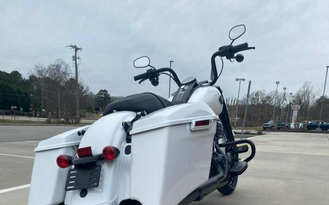 2024 Harley-Davidson Road King Special White Onyx Pearl