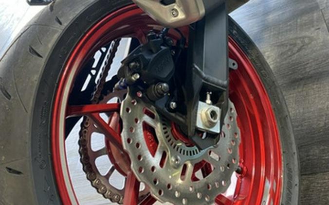 2024 Kawasaki Z900 ABS Candy Persimmon RedEbony