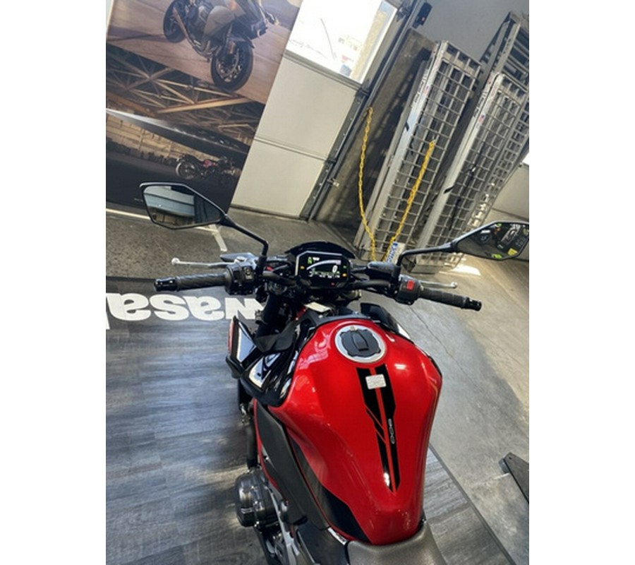 2024 Kawasaki Z900 ABS Candy Persimmon RedEbony