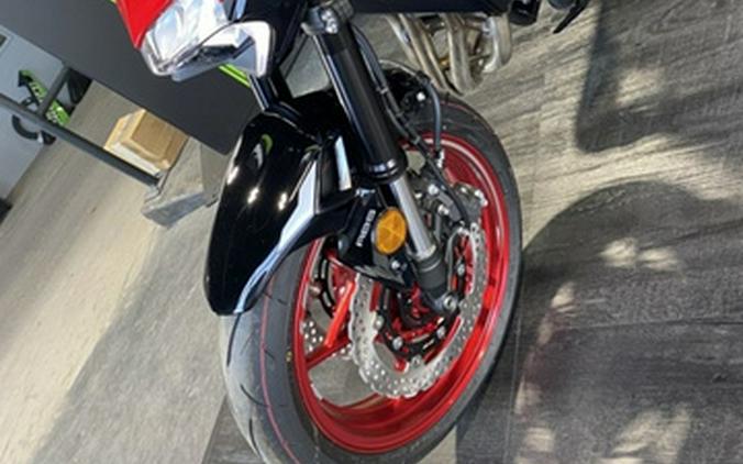 2024 Kawasaki Z900 ABS Candy Persimmon RedEbony