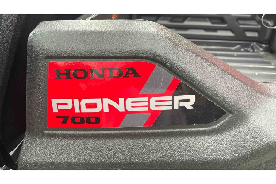 2026 Honda PIONEER 700 DELUXE