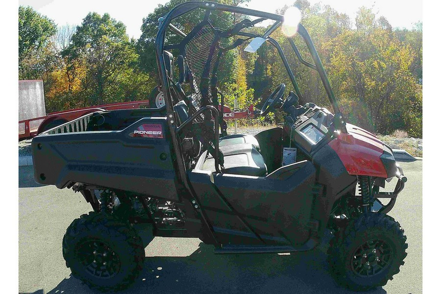2026 Honda PIONEER 700 DELUXE