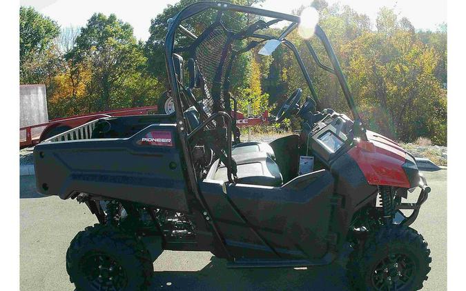 2026 Honda PIONEER 700 DELUXE