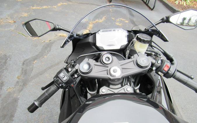 2026 Kawasaki NINJA ZX-6R ABS