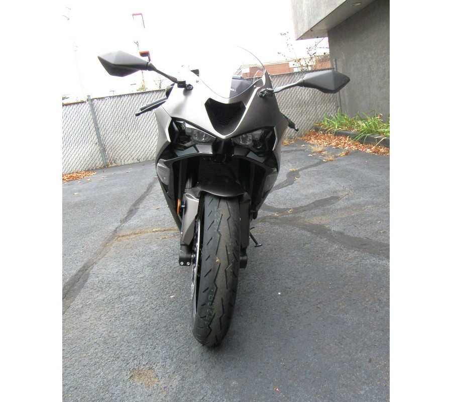 2026 Kawasaki NINJA ZX-6R ABS