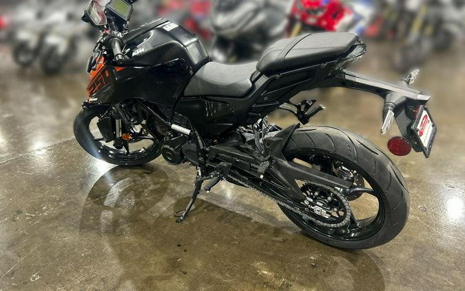 2026 KTM 250 DUKE