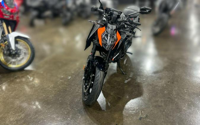 2026 KTM 250 DUKE