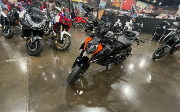 2026 KTM 250 DUKE