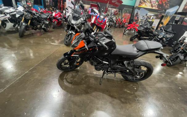 2026 KTM 250 DUKE