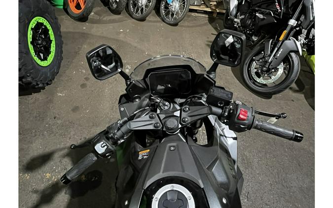 2025 Suzuki GSX-S 8R