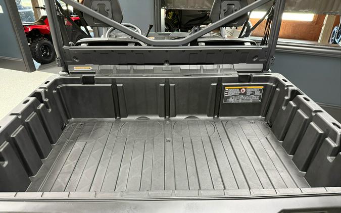 2025 Can-Am Defender HD9