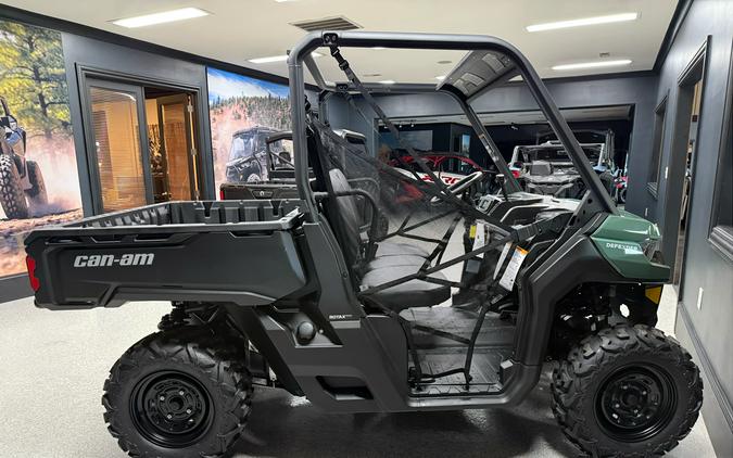 2025 Can-Am Defender HD9