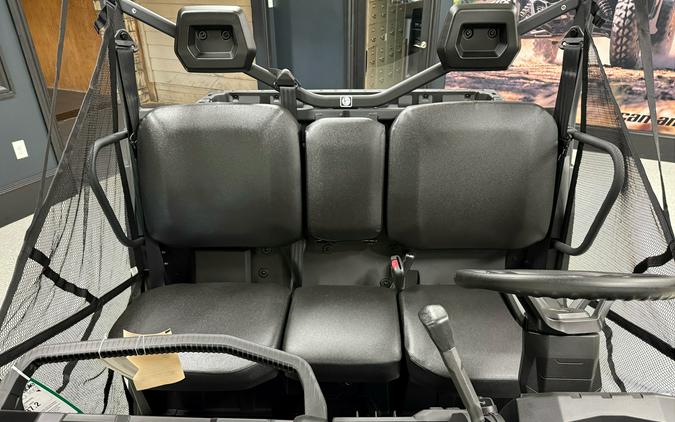 2025 Can-Am Defender HD9