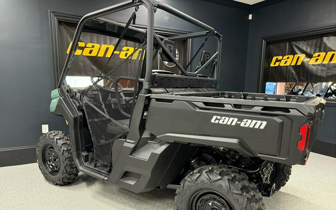 2025 Can-Am Defender HD9