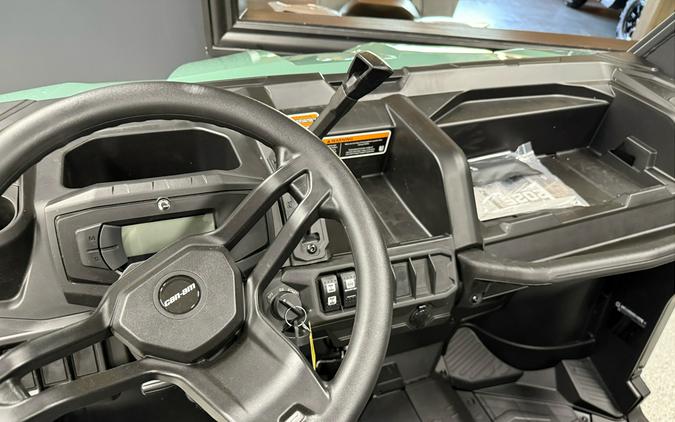 2025 Can-Am Defender HD9