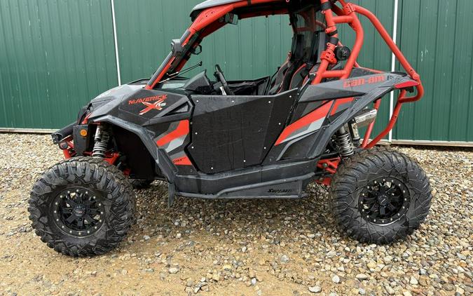 2016 Can-Am® Maverick X rs TURBO 1000R