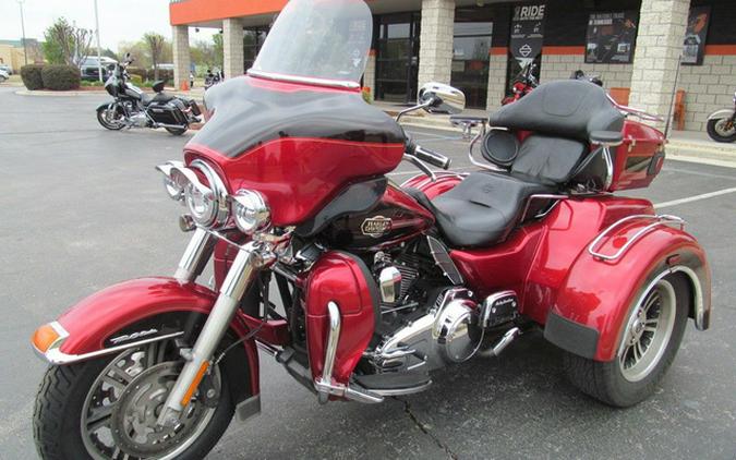 2012 Harley-Davidson FLHTCUTG - Tri Glide Ultra Classic