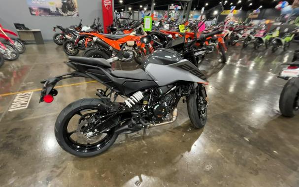 2026 KTM 250 DUKE