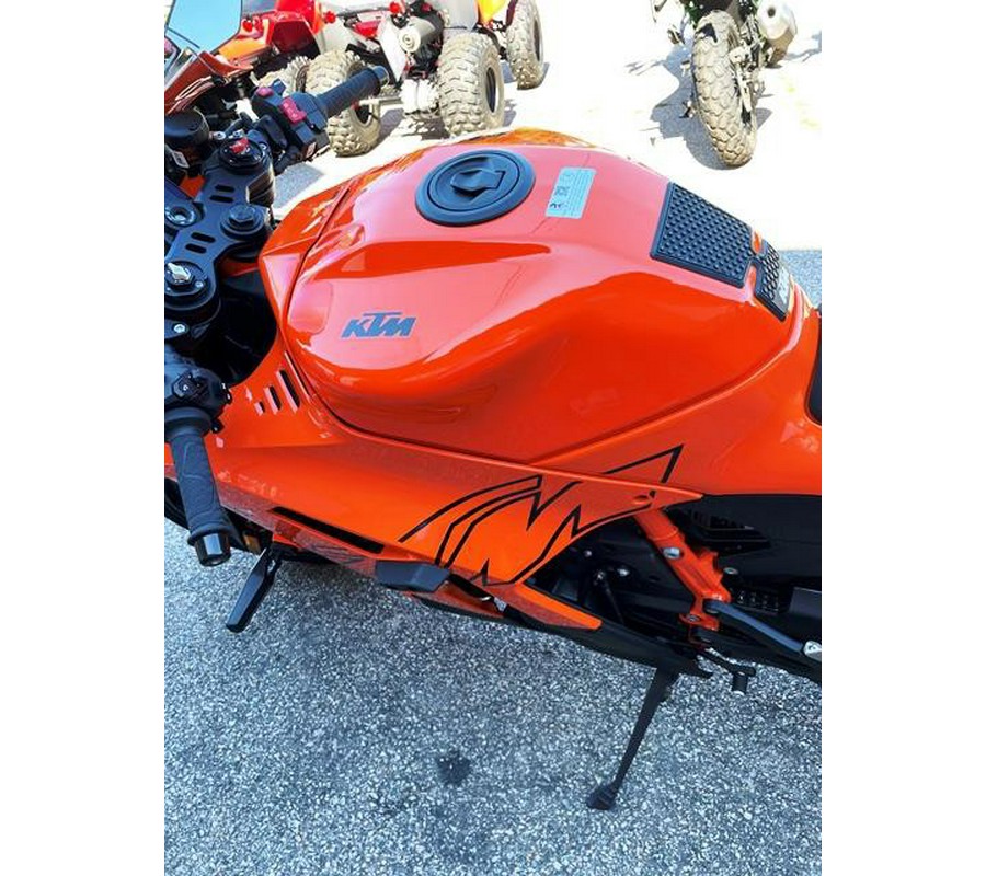 2026 KTM 990 RC R
