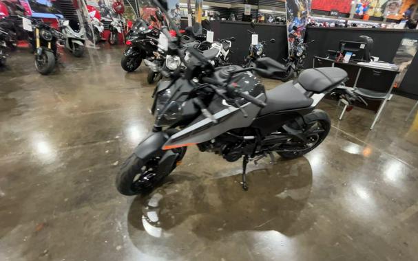 2026 KTM 250 DUKE