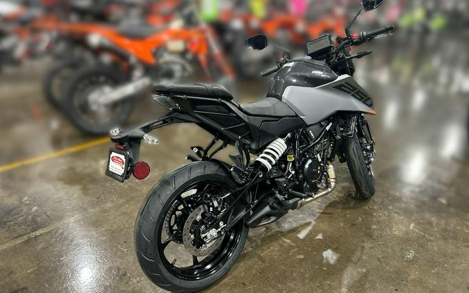 2026 KTM 250 DUKE