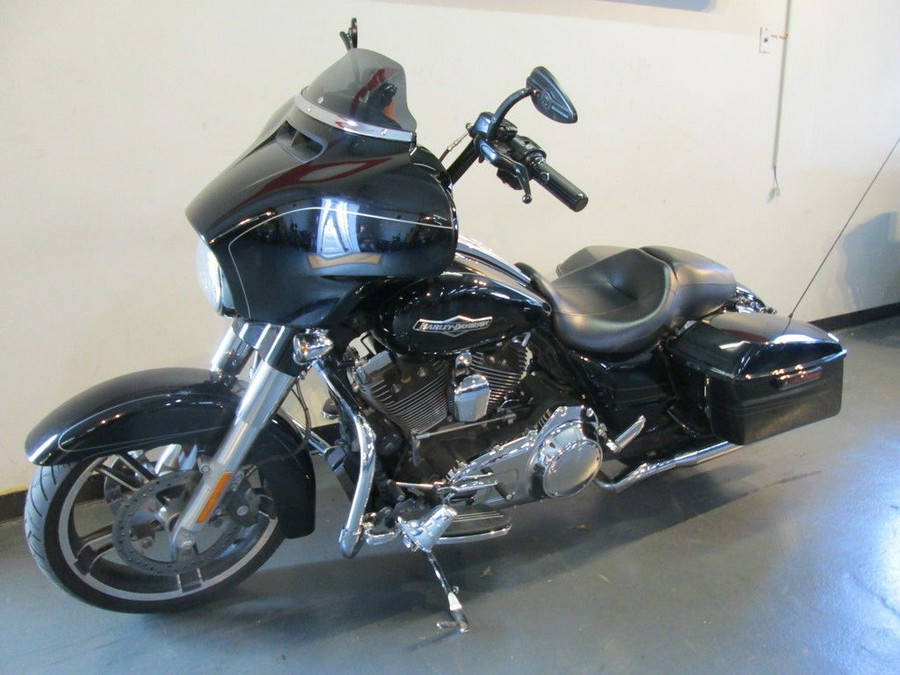 2015 Harley-Davidson® FLHXS - Street Glide® Special